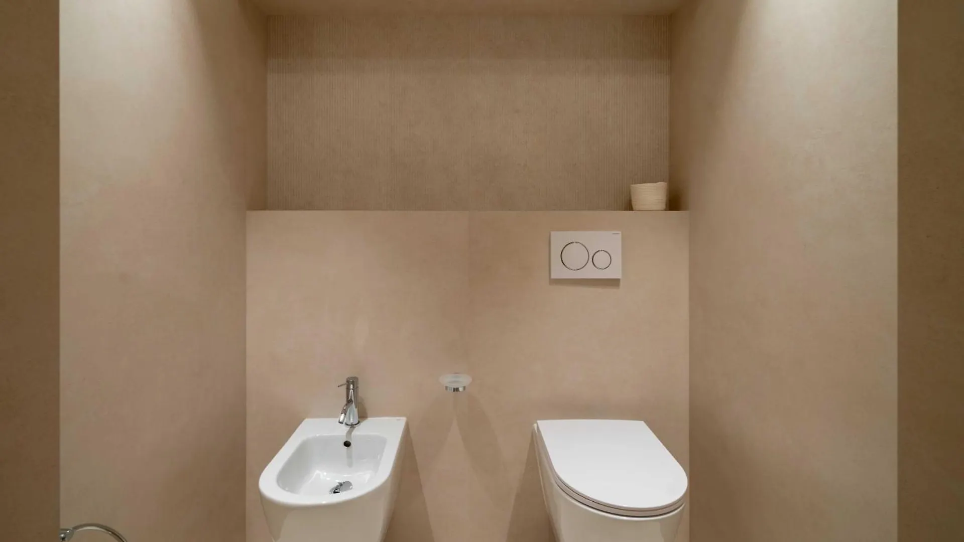 Charming Oasis With Terrace 4 Bd- 8P - Cannes
