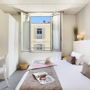 2* Hotel P.l.m.