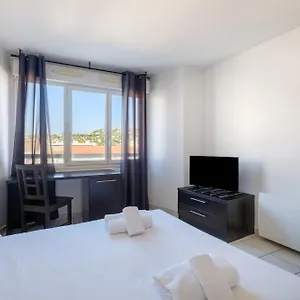2* Hotel apartamentowy Residhotel Festival