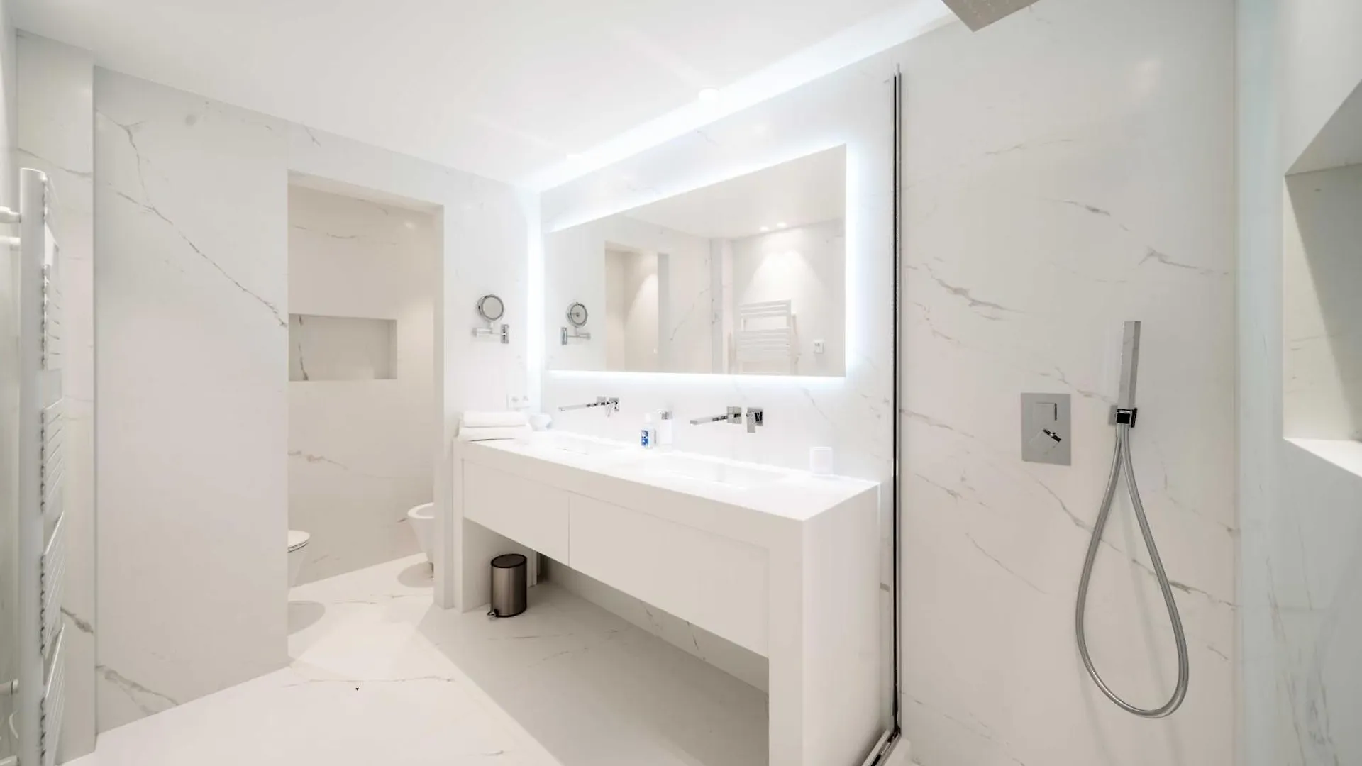 Charming Oasis With Terrace 4 Bd- 8P - Cannes 0*,  France