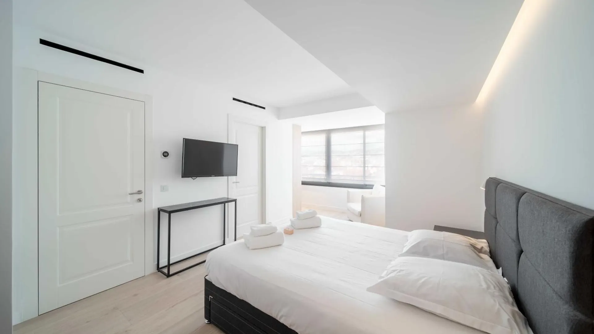 Charming Oasis With Terrace 4 Bd- 8P - Cannes 0*,  France